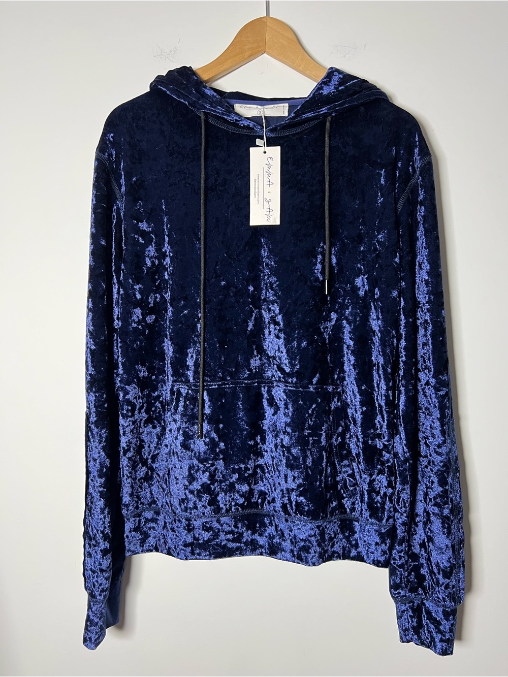 Emma & Sam Velvet Hoodie Pullover – Navy Blue Crushed Velvet – Small
